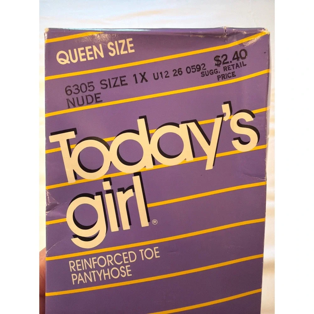 Vintage Todays Girl Reinforced Toe Pantyhose Nude Size 1X Queen Sheer Nylon 6305
